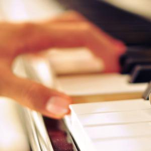 灵堂口爆美妇戴小宇
